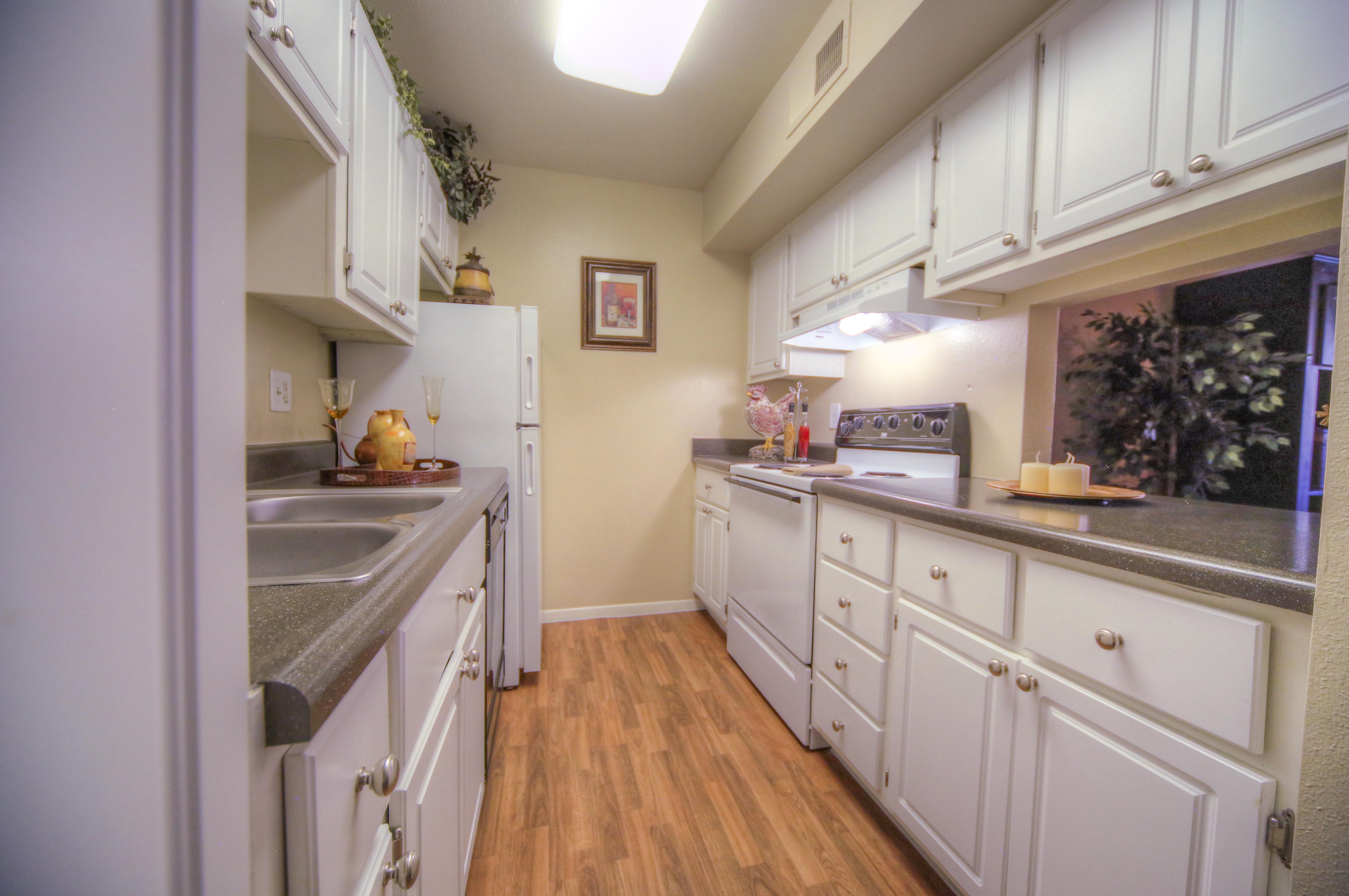 Madera Court The Multifamily Advisory Group at Cushman & Wakefield